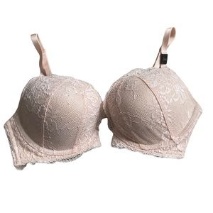 NWT Victoria’s Secret push up bra